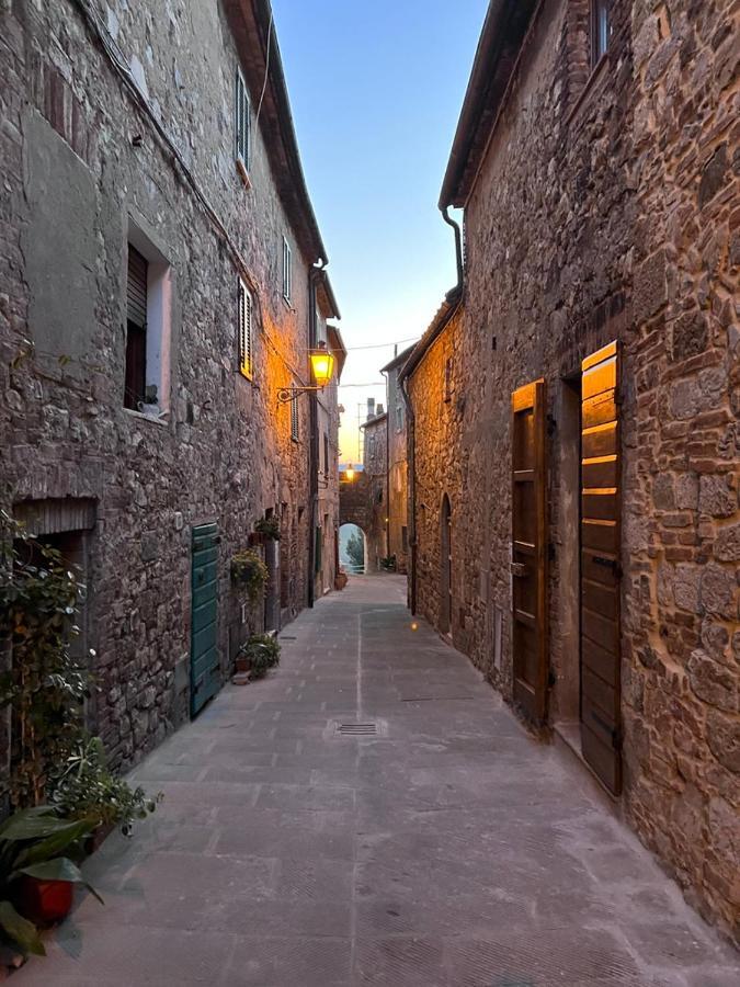 Il Cantuccio Di Monteverdi Marittimo, Borgo Di Canneto Canneto  Buitenkant foto